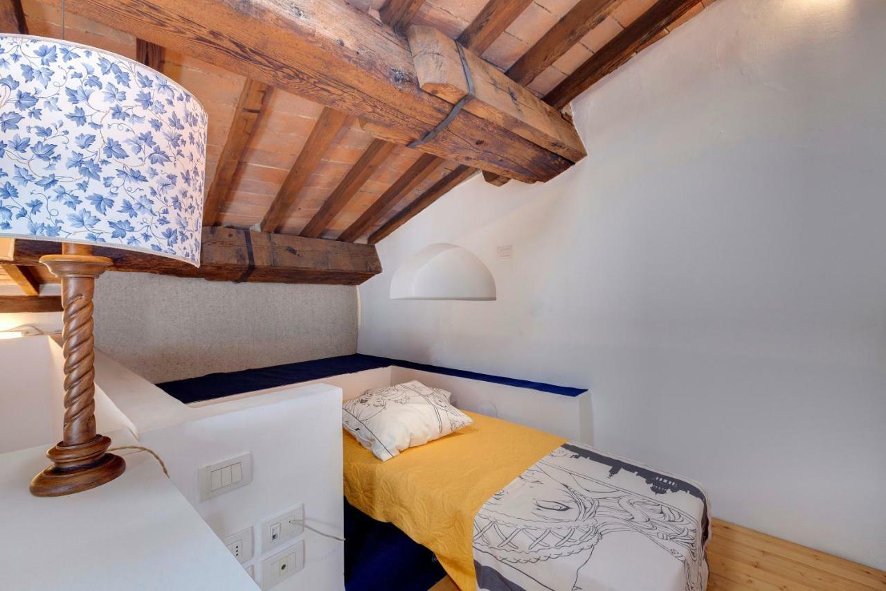 Finardi Apartment Firenze Bagian luar foto